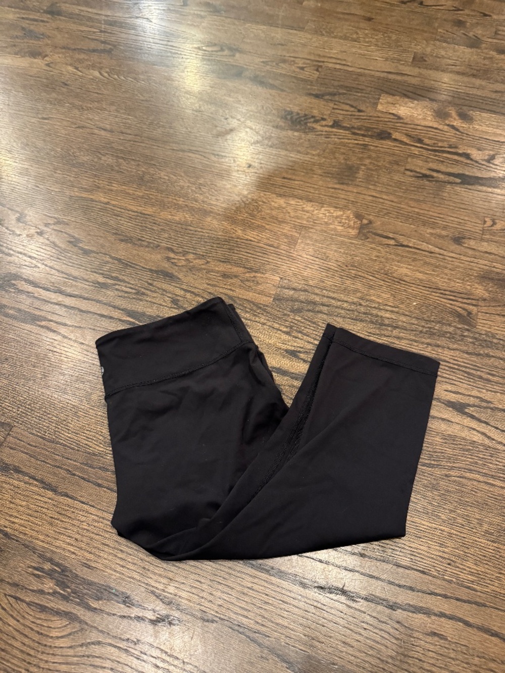 Lululemon crop leggings - Picture 1 of 3